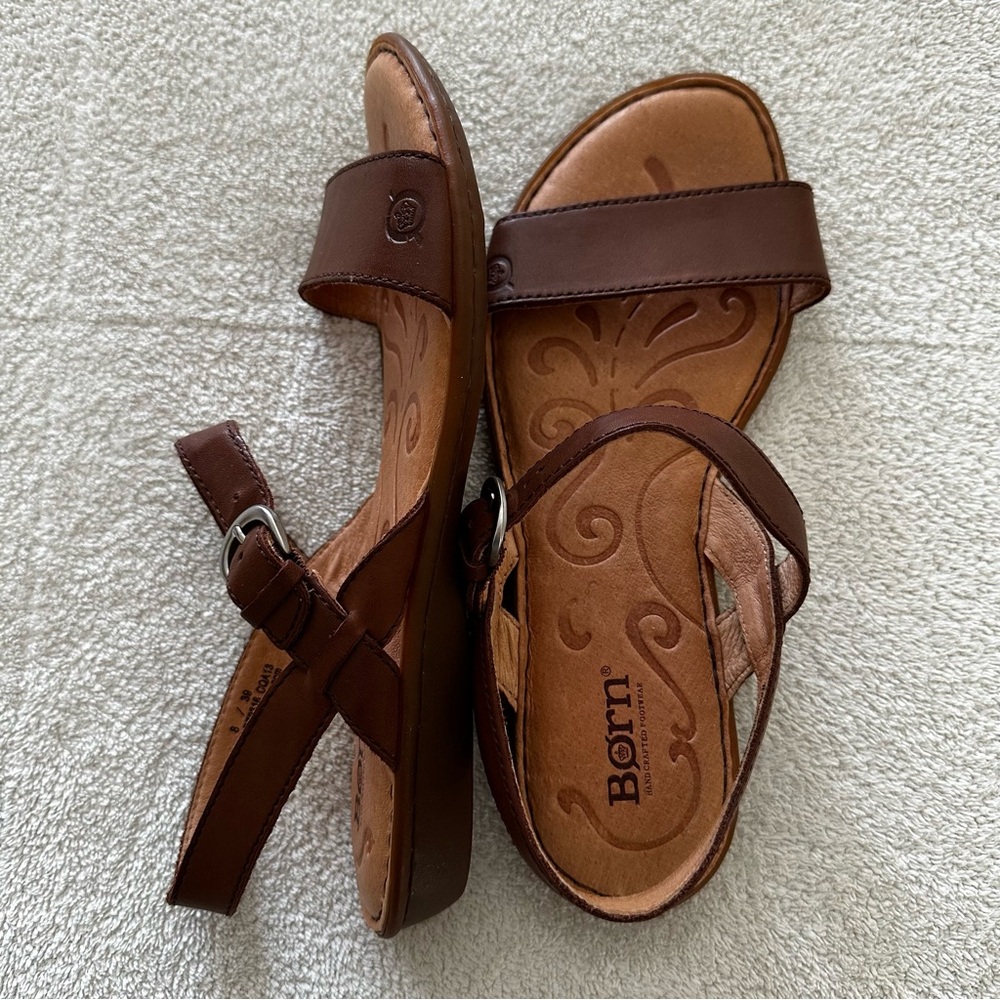 Born Brown Leather Comfort Buckle Strap Sandals 8